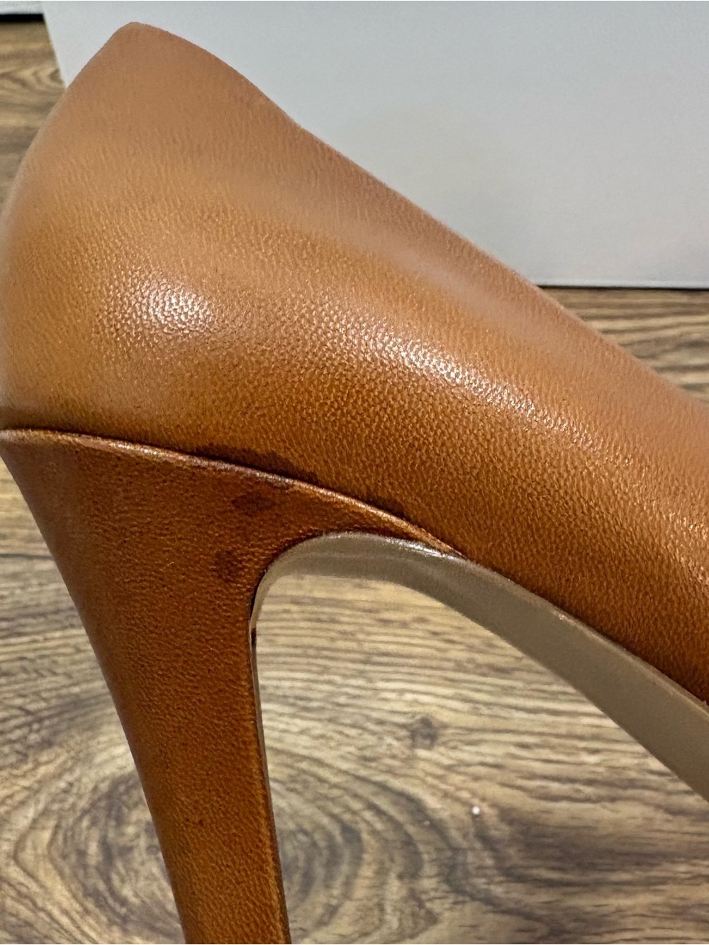 GUESS Cognac Leather Peep Toe Platform Pumps Heels Size 9 - Picture 7 of 11